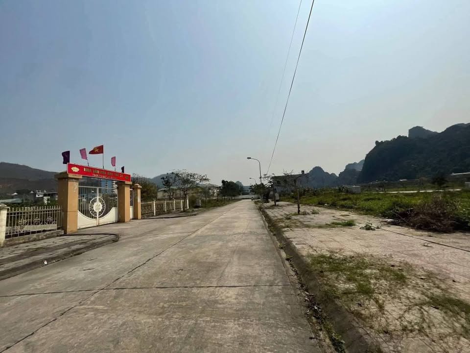 Đất nền Cẩm Phả 90m² - Vị trí kinh doanh đắc địa, Sổ đỏ chính chủ