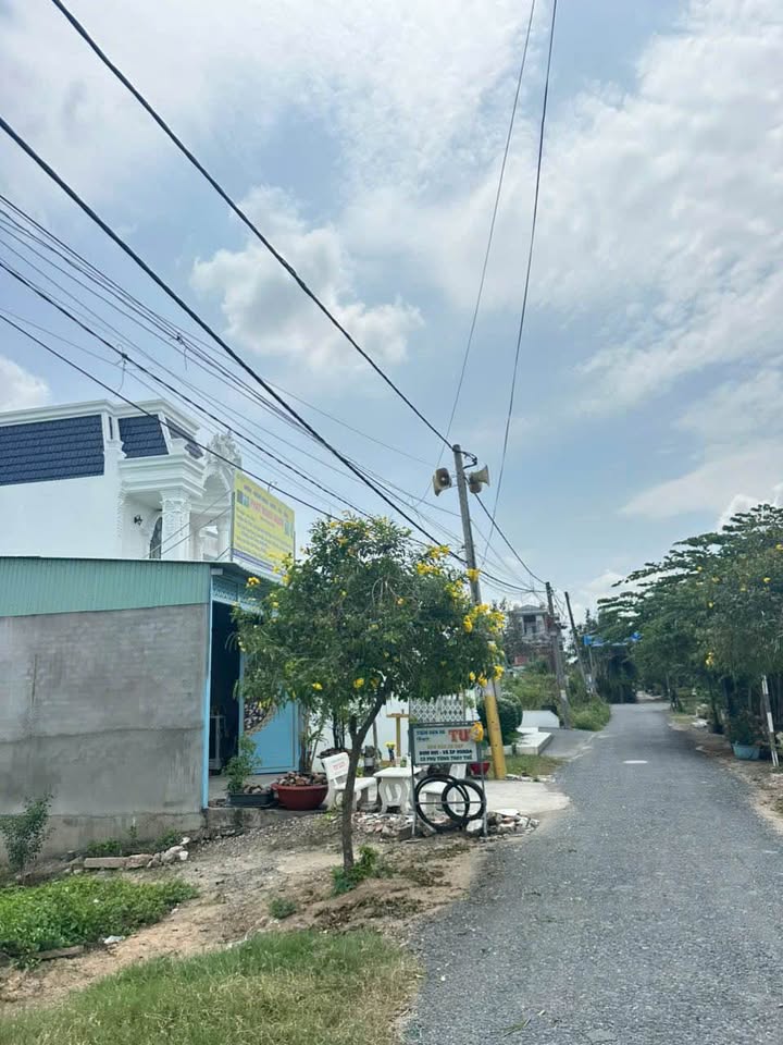 Bán Đất 2 Mặt Tiền Đường Kênh Nổi, Mỹ Tho - 110m² Sổ Hồng Riêng