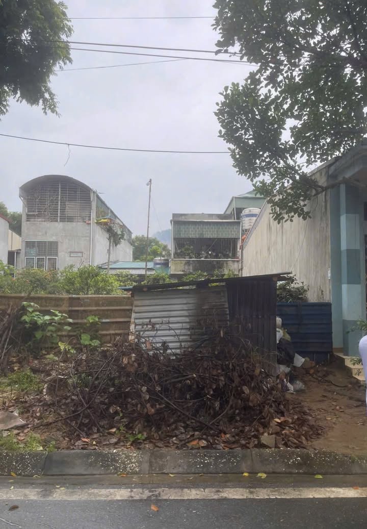 Đất Vàng Cam Đường 100m² - Sổ Đỏ Chính Chủ - Giá 1.7 Tỷ