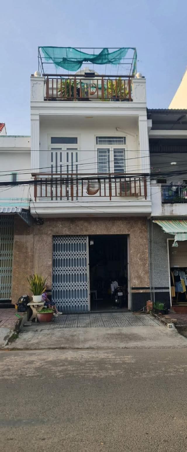 Nhà Trệt Lầu Lửng Mặt Tiền Đường Số 6, Cần Thơ - 90m² Sổ Hồng