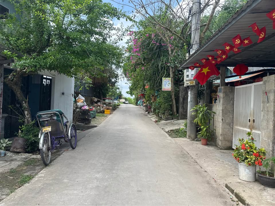 Nhà Riêng Huế 100m² - Sổ đỏ sẵn, ô tô vào tận nhà!