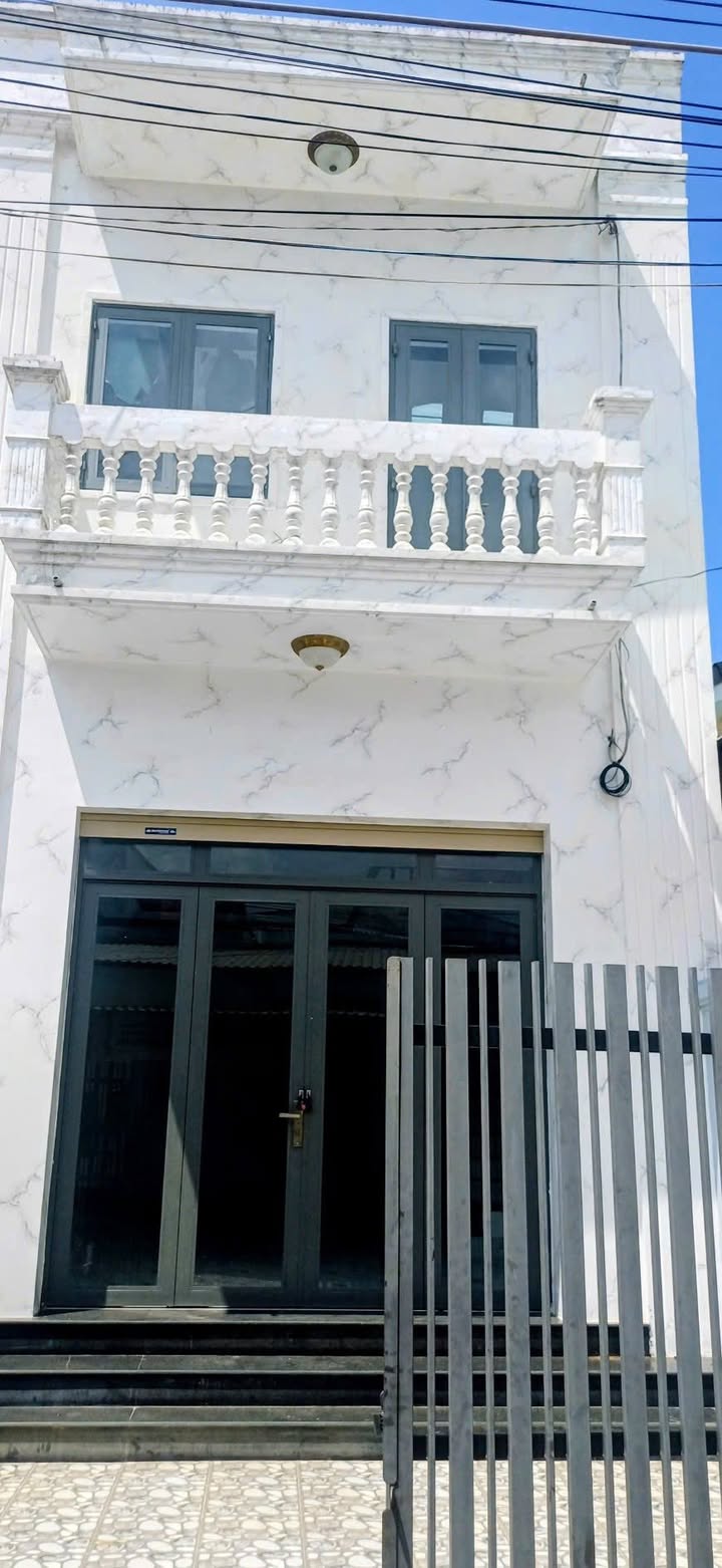 Nhà 1 Trệt 1 Lầu 105m² Phường 9 Vĩnh Long - Giá 1.9 Tỷ