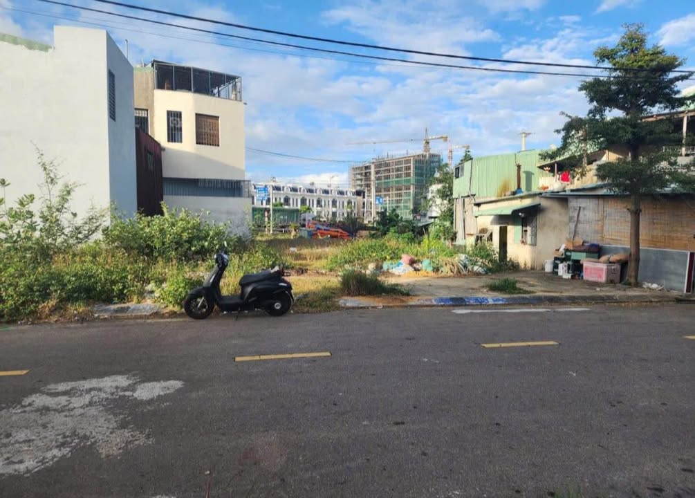 Đất nền Đê Đông, Quy Nhơn - 84m², Sổ hồng, Giá 2.89 tỷ