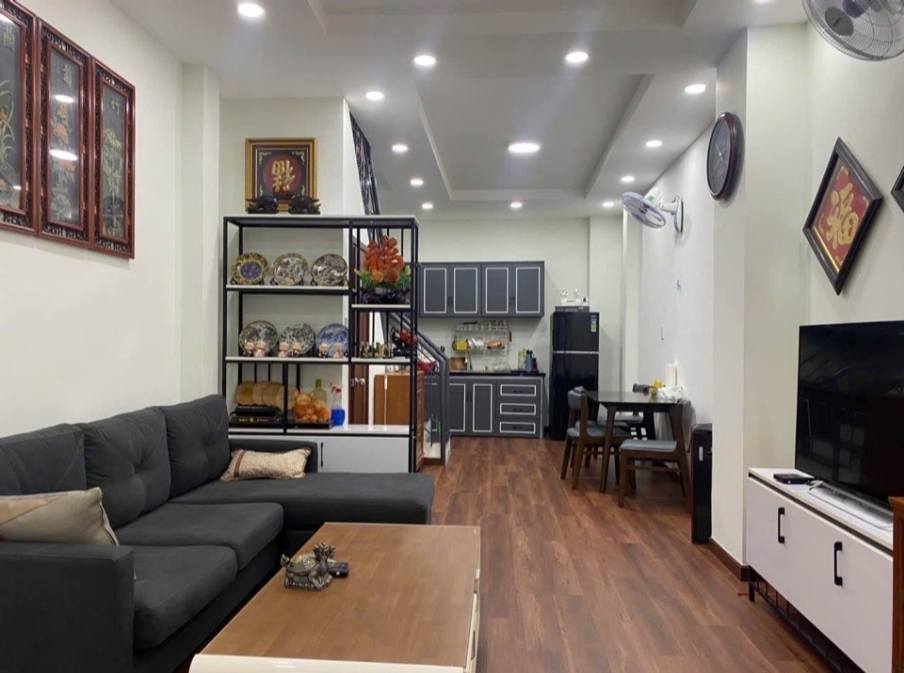 Nhà riêng Quận 10, 36m², 6.5 tỷ - Sẵn sàng ở ngay, nở hậu nhẹ!