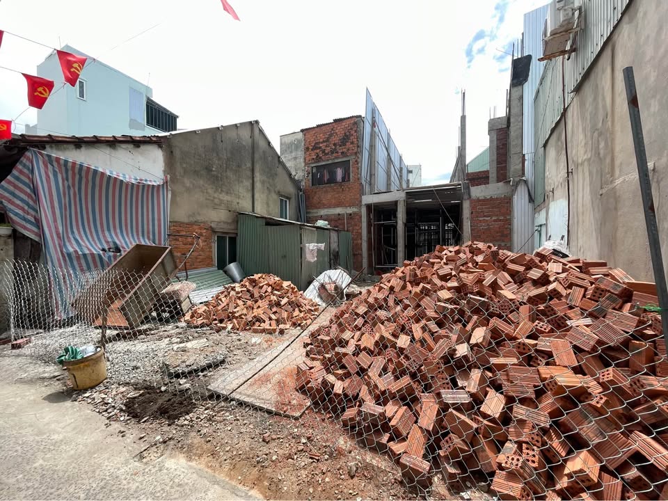 Đất Biển Sơn Trà 70m² - Hướng Biển, Gần Cầu Rồng - Giá 5 Tỷ