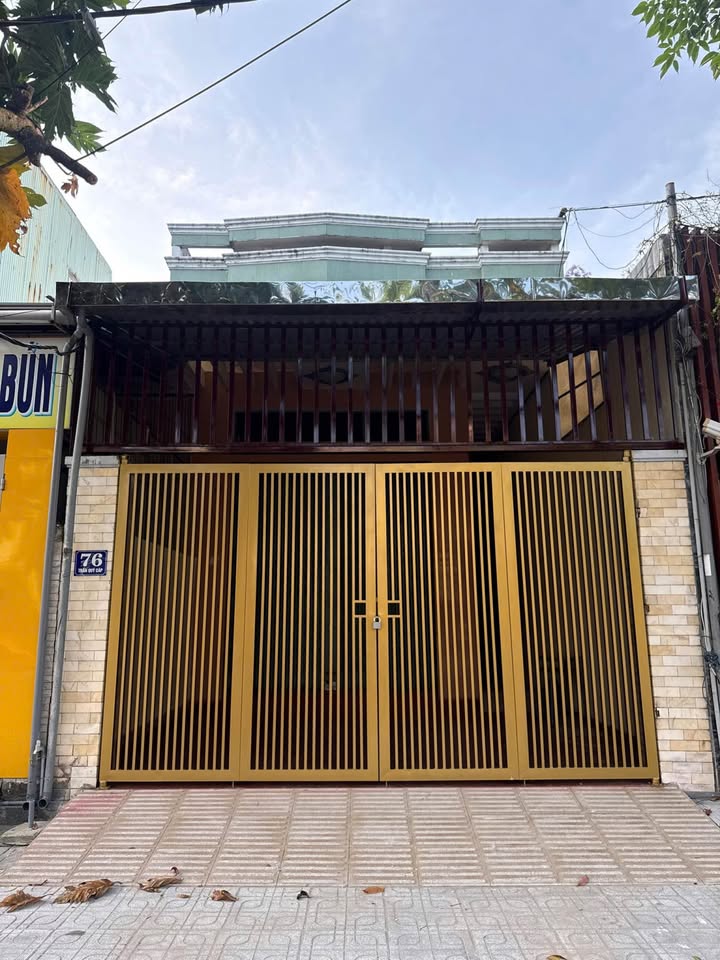 Nhà Mặt Tiền Trần Quý Cáp Tam Kỳ 140m² - Mặt tiền kinh doanh