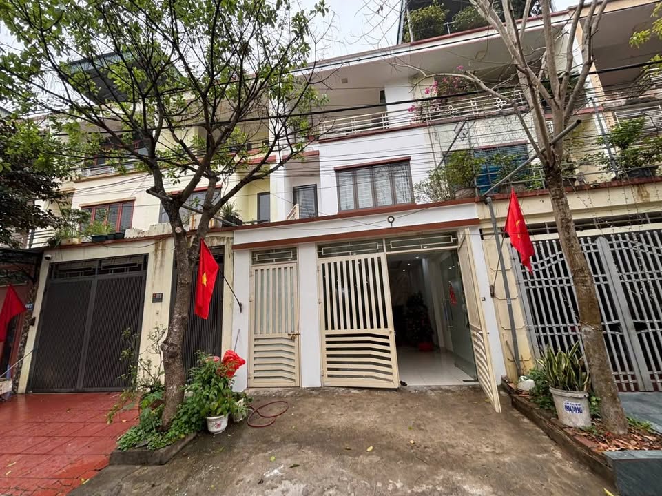 Nhà 3 Tầng Mặt Tiền Xuân Quỳnh, Lào Cai - 98.5m² Giá 3.16 Tỷ