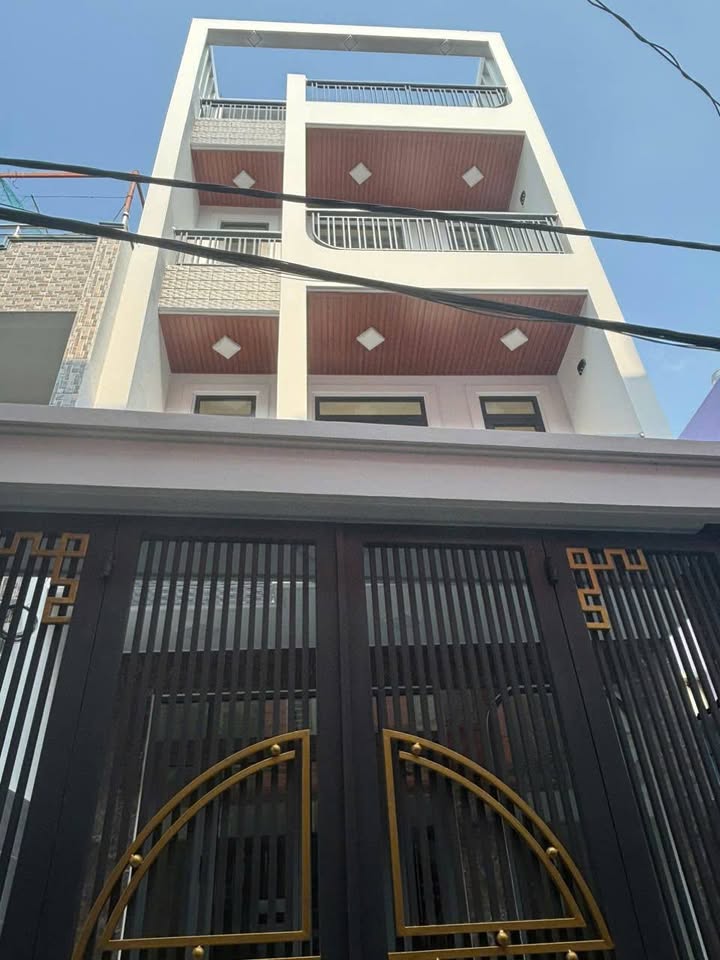 Nhà 4PN Đường Xe Hơi 85m² Phước Long B, Thủ Đức - Giá 9.7 Tỷ