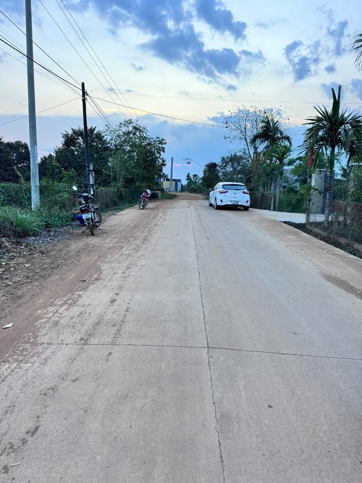 Đất nền Ea Kmut, Ea Kar 250m² chỉ từ 300 triệu - Sổ đỏ chính chủ