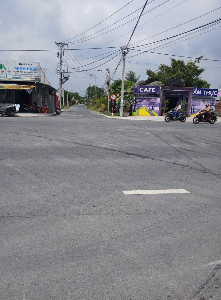 Đất nền Võ Văn Kiệt Trà Vinh 121m² 900 triệu - Đường to ô tô