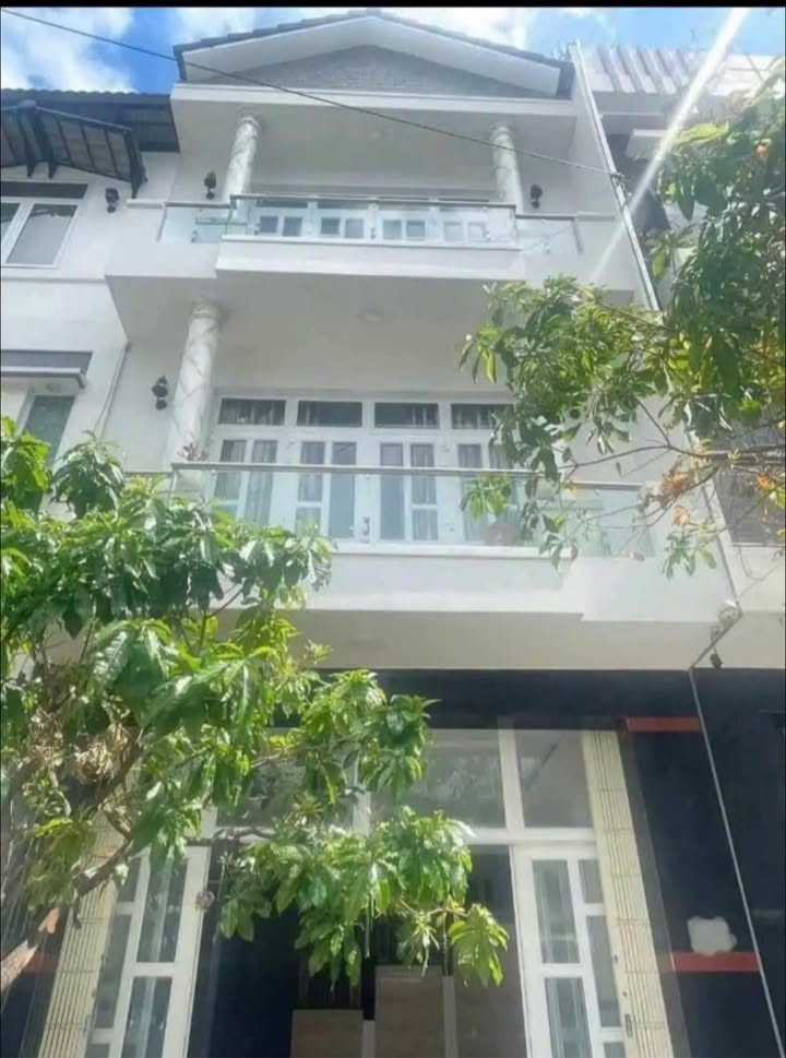 Nhà Phố Lưu Văn Lang Quy Nhơn 57.7m² - Vị trí đắc địa!