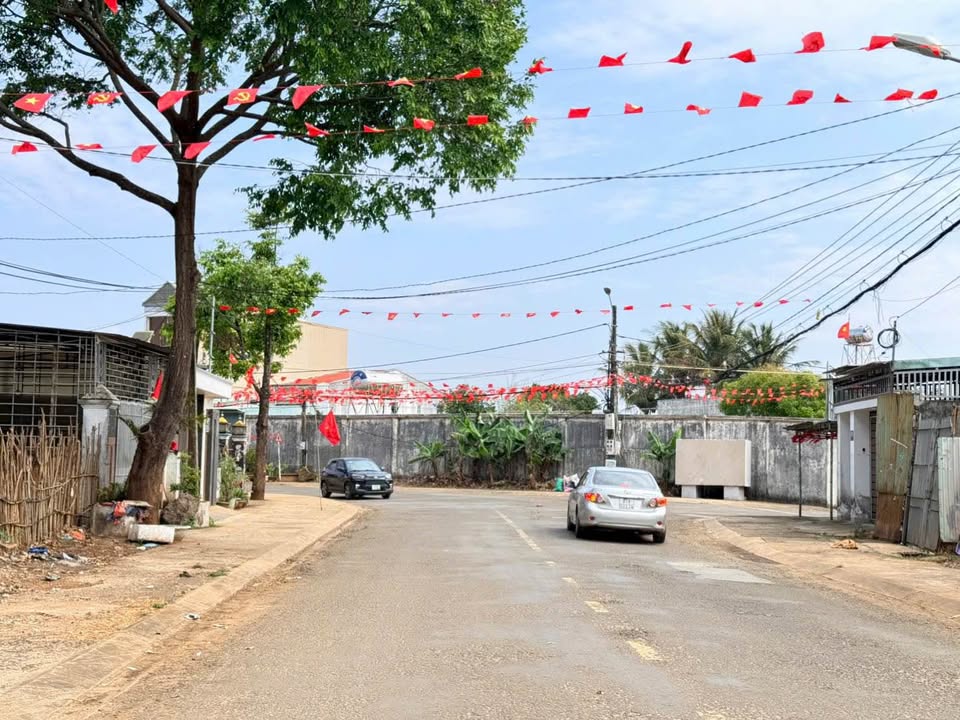 Đất Nền Mặt Tiền Âu Cơ, Quy Nhơn - 150m², Hướng Tây, Giá 1.9 Tỷ