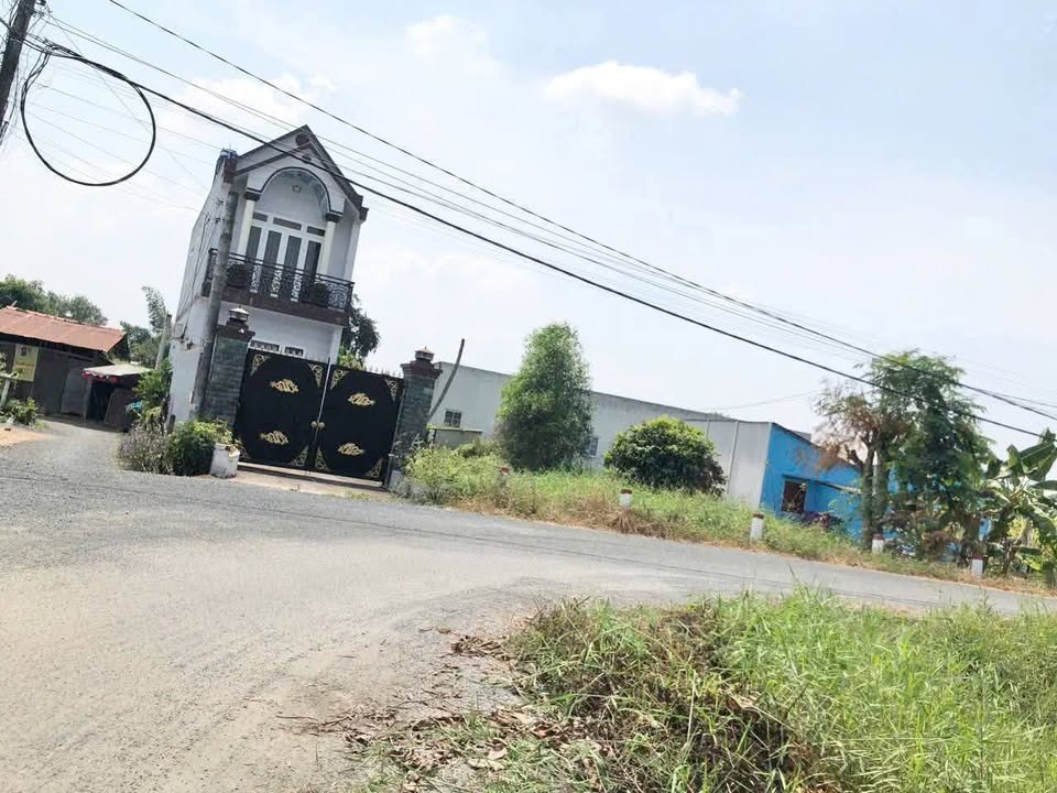 Đất nền Tân An, Long An 96m² - Sổ đỏ chính chủ, ô tô vào tận nơi!