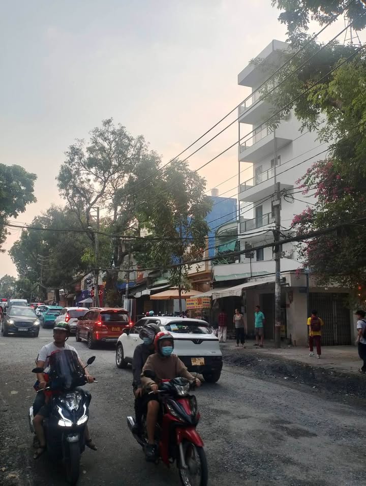 Nhà Phố Mặt Tiền Lê Văn Thọ Gò Vấp 110m² - Dòng Tiền Ổn Định 16.5 Tỷ