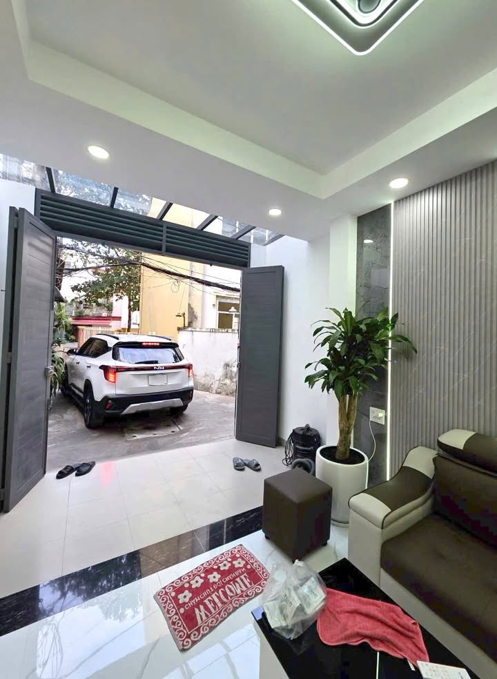 Nhà 40m² 4PN 3 Tầng Đường Điện Biên Phủ, Bình Thạnh - Sổ Hồng Sẵn Sàng