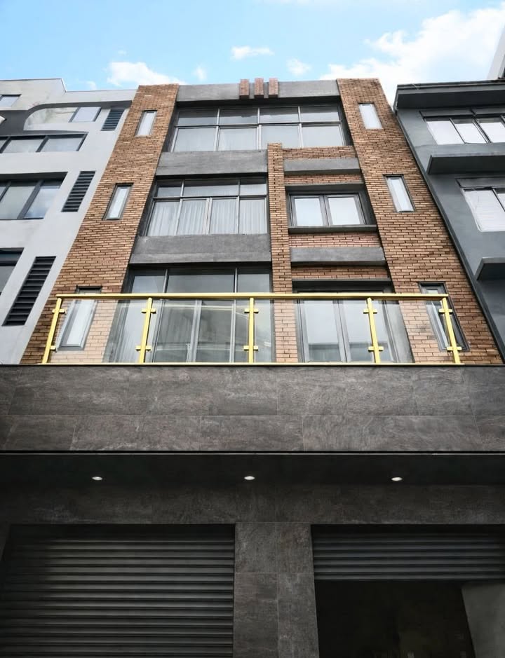 Nhà Mặt Tiền Tô Hiến Thành, Quận 10 - Kinh Doanh Đa Ngành Nghề - 66m², 4 Tầng - 20.2 Tỷ