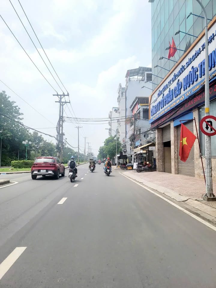 Nhà Mặt Tiền Tân Sơn, Tân Bình 405m² - Kinh Doanh Đắc Lợi, Giá 8.6 Tỷ