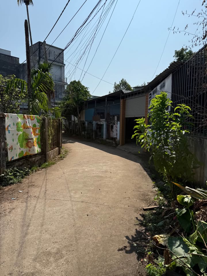 Nhà Phường Tân Bình, Đồng Xoài 135m² - Giá 1.75 Tỷ, Sẵn Sổ Hồng