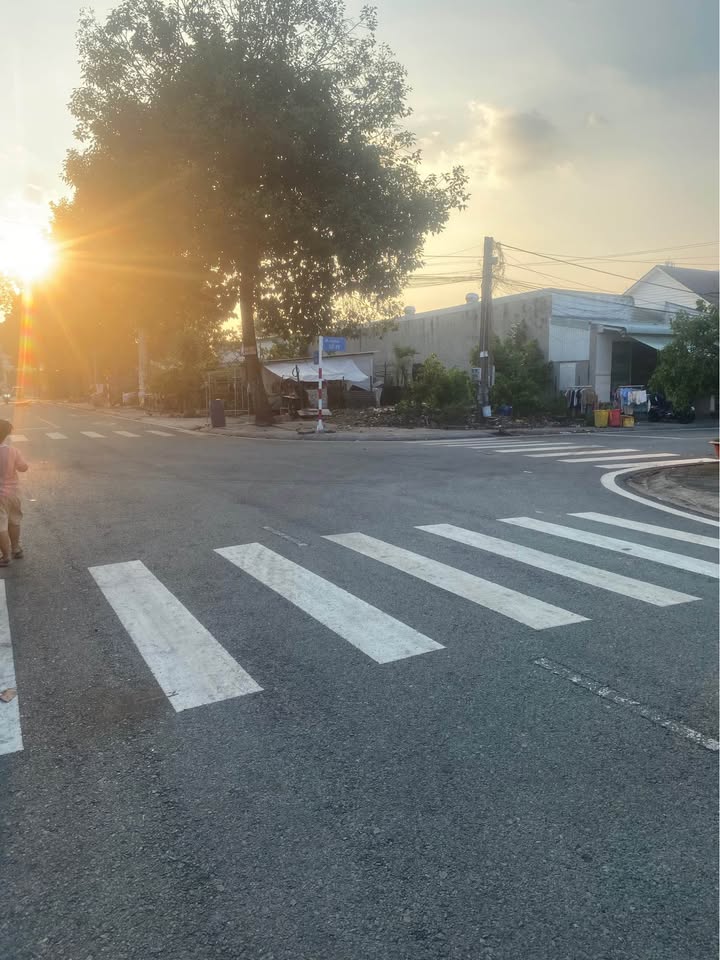 Đất nền Tân Uyên 115m² - Trục chính KDC, tiềm năng tăng giá!