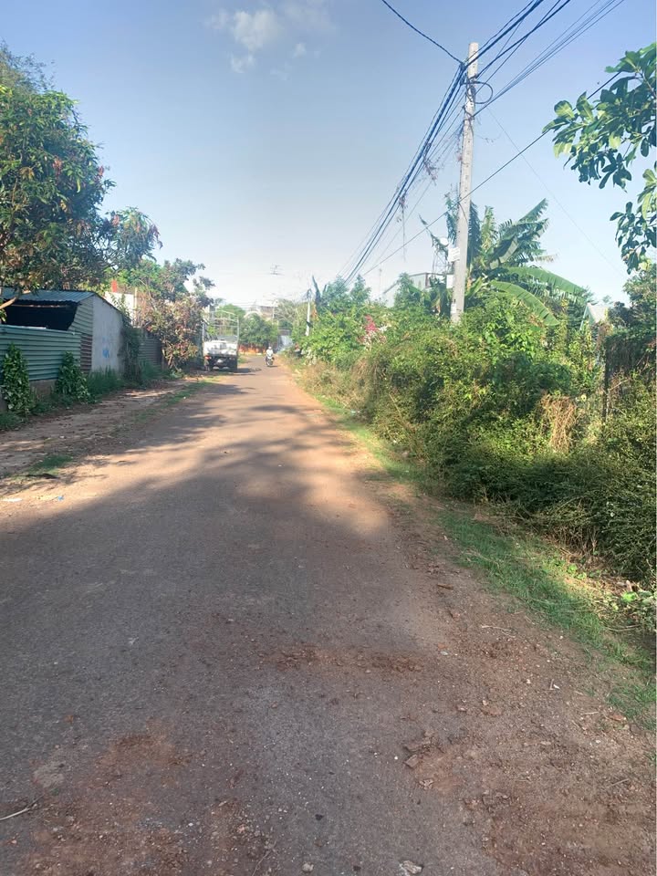 Đất nền Hẻm Y Wang Ea Tam 210m² - Sổ đỏ chính chủ!