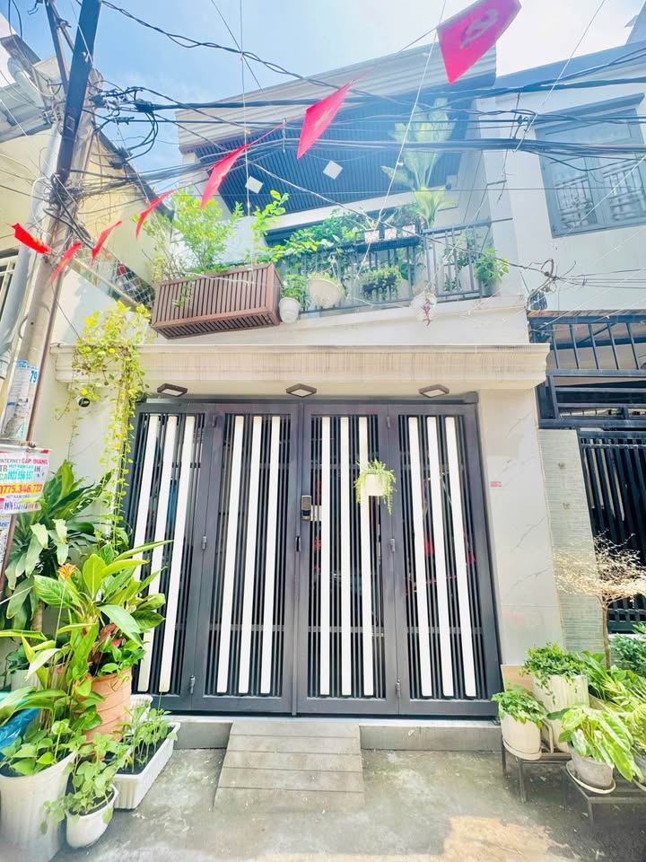 Nhà 2 Tầng 43m² Hẻm 4m Tân Thuận Tây, Quận 7 - Sổ Hồng Riêng