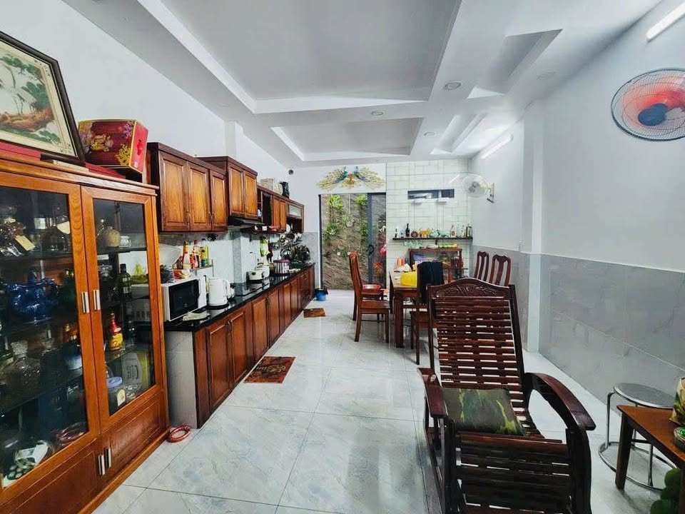 Nhà 3 Tầng Phú Thuận Quận 7 82m² - Ô tô vào tận nhà