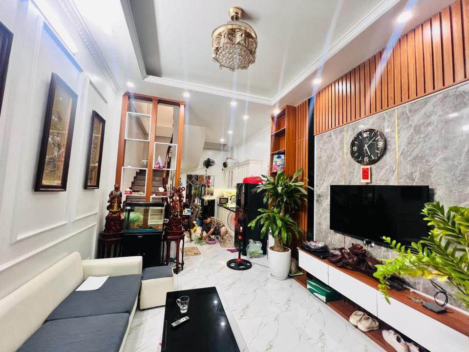 Nhà Phố Xuân Đỉnh 35m² - Vị trí đắc địa, kinh doanh sầm uất!