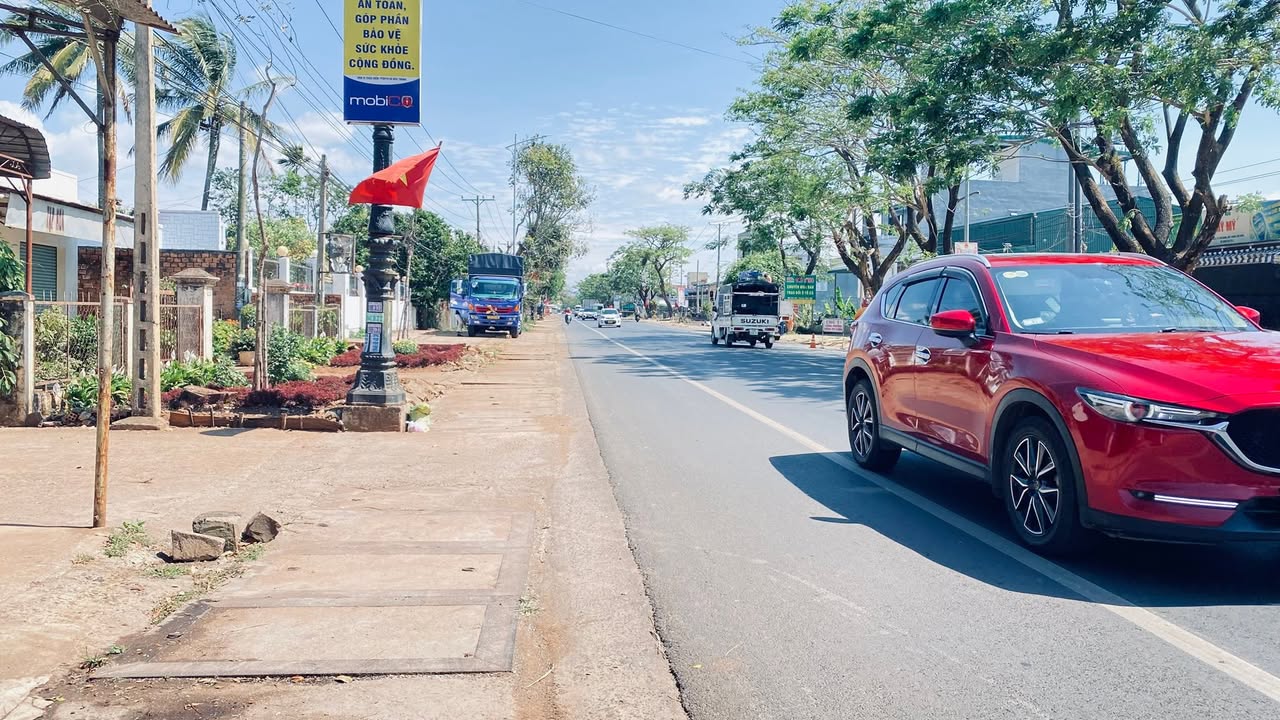 Nhà Mặt Tiền QL20 Đức Trọng 432m² - Kinh Doanh Sầm Uất, Giá 5 Tỷ