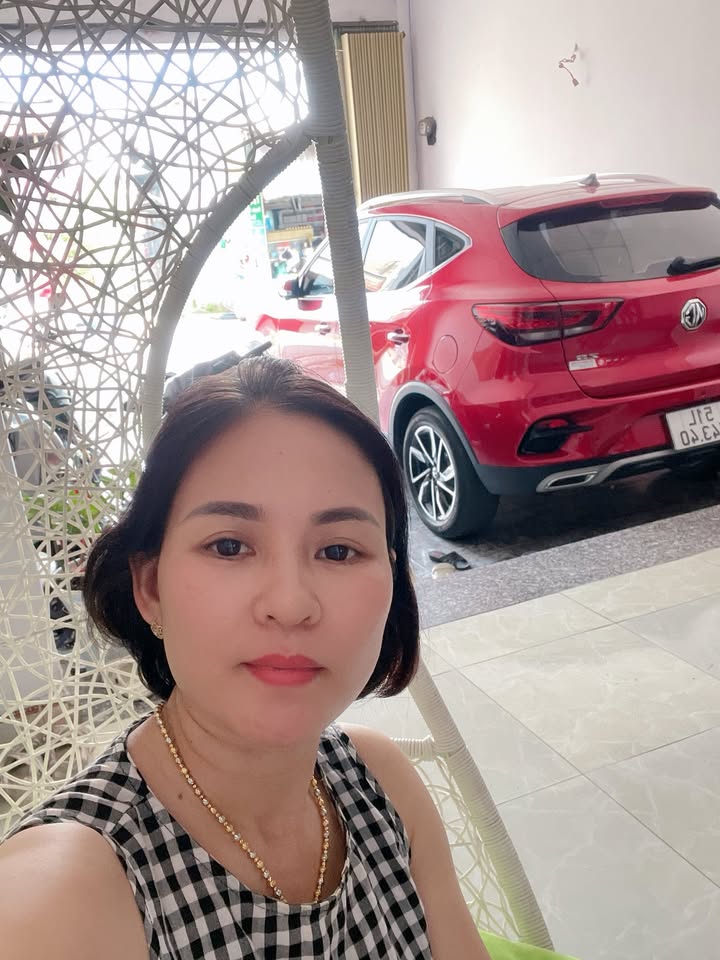 Dãy Trọ 24 Phòng Kinh Doanh Mặt Tiền Chợ Thông Dụng, Dĩ An - Thu Nhập 38 Triệu/Tháng