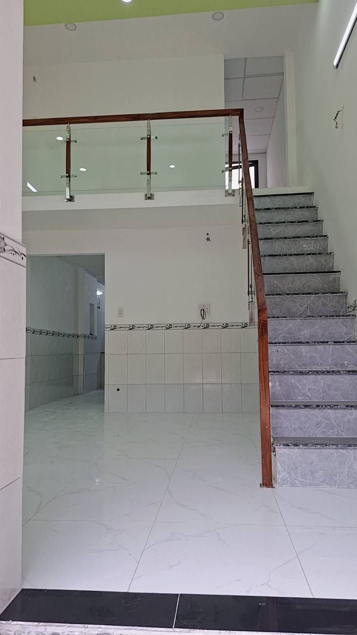 Nhà riêng Dĩ An 52m² giá 1.38 tỷ - Ô tô vào tận nhà!