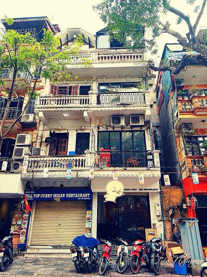 Nhà phố Hàng Lược 33m² - Vị trí đắc địa, kinh doanh sầm uất!