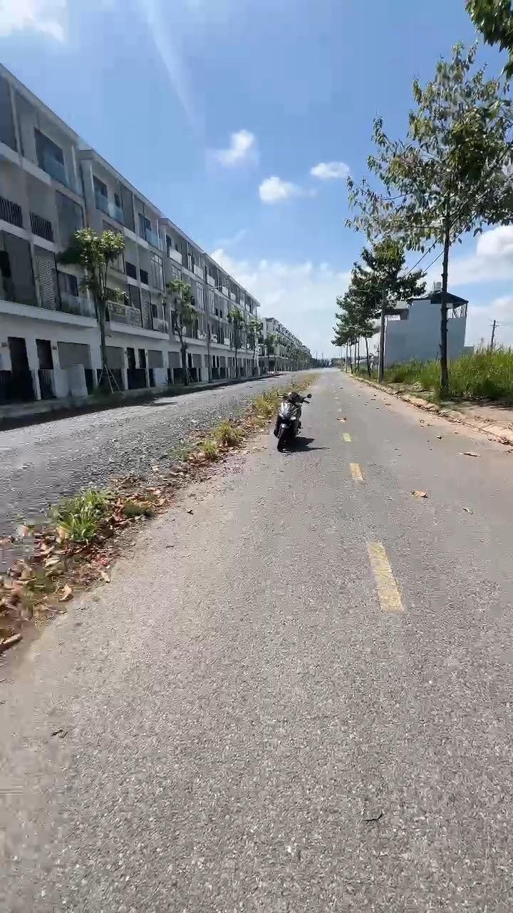 Đất nền Sài Gòn Village Long Hậu 80m² - Sổ đỏ chính chủ!