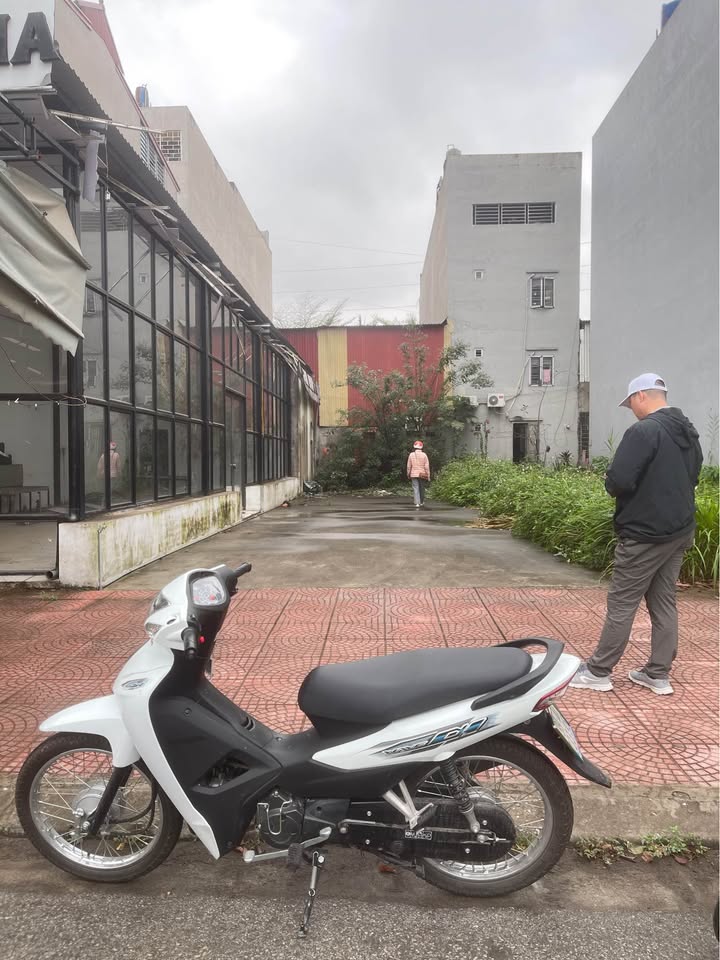 Bán Đất Nam Hồng Đông Anh 100m² - Sổ Đỏ, Ô Tô Tận Cửa, Giá 5 Tỷ