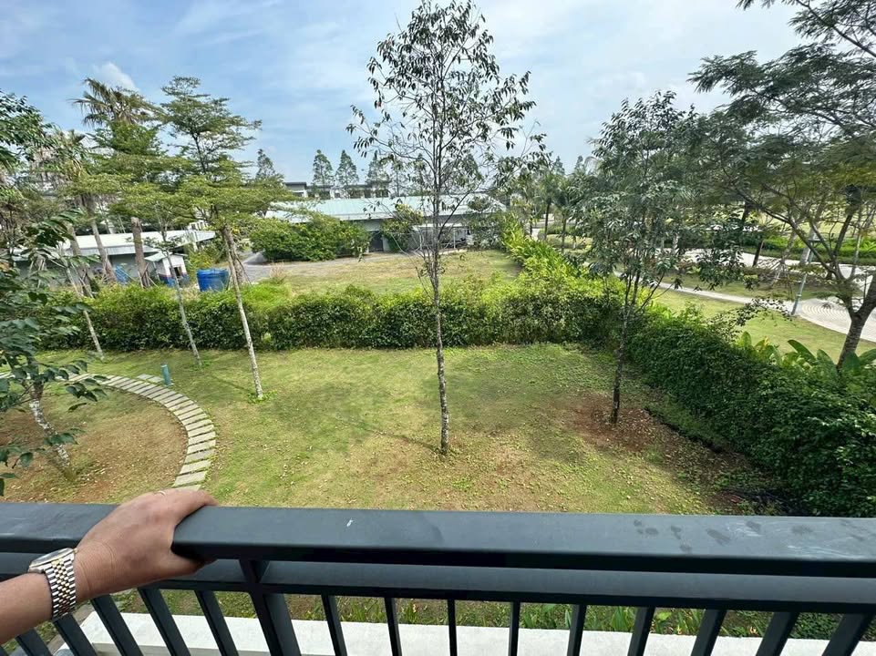 Townhouse song lập Swanbay 160m² - Vị trí đắc địa, 12.8 tỷ!