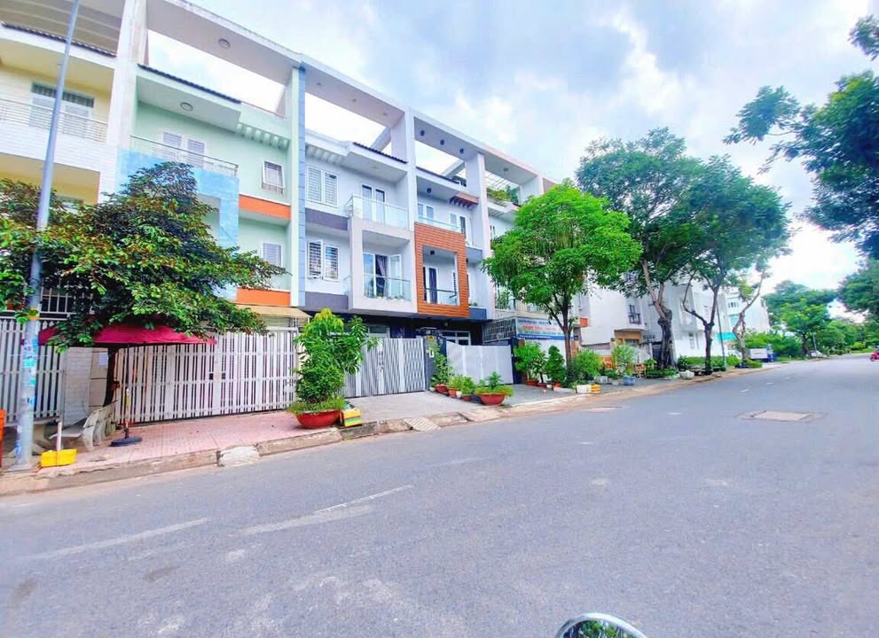 Cho thuê mặt bằng MT đường số 11 Phước Kiển A, Nhà Bè - 28m², giá từ 1.6 triệu