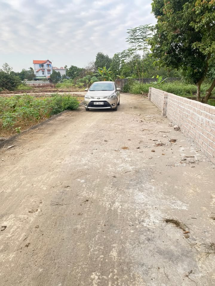 Đất nền 60m² Đồi Sen, Thạch Thất - Sổ đỏ chính chủ, giá 2 tỷ!