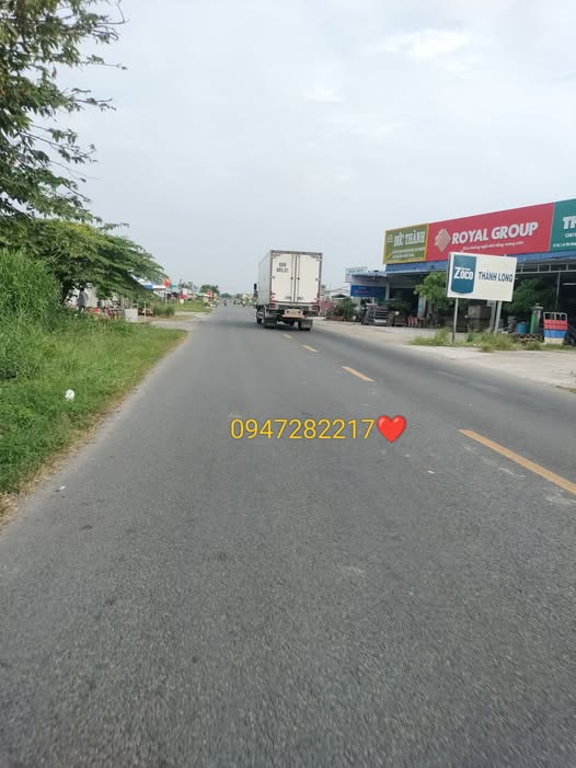 Đất 425m² Quốc lộ 1A, Cà Mau - Sổ hồng riêng, dân đông