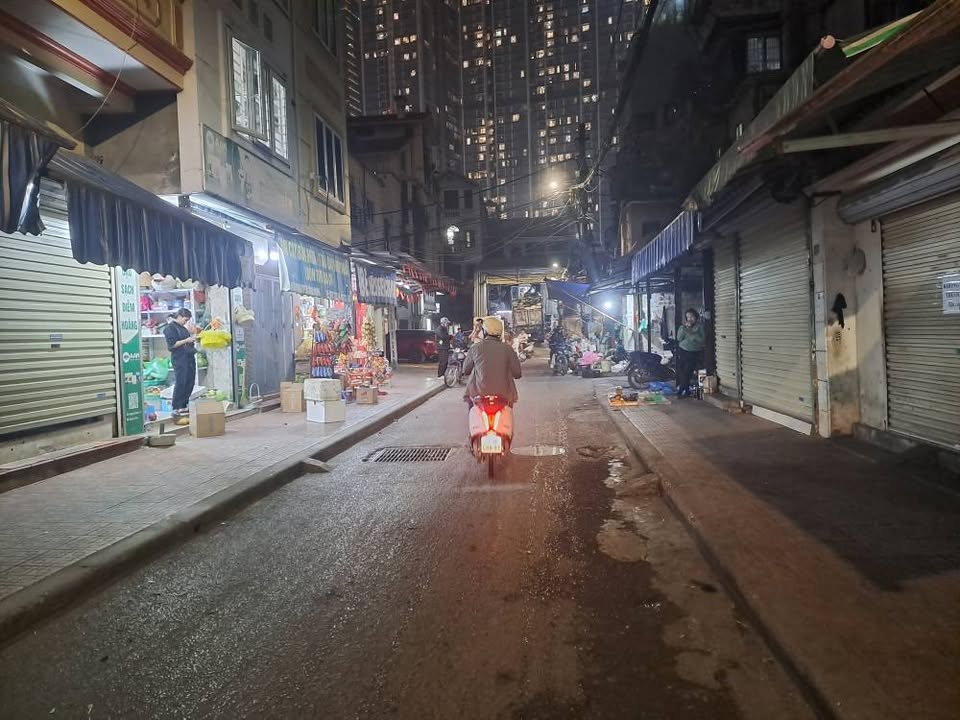 Nhà mặt phố Chợ Nguyễn Công Hoan 40m² 17 tỷ - Mặt tiền kinh doanh!