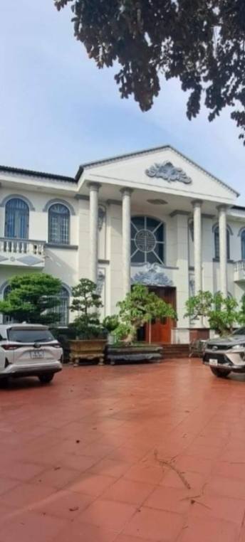 Bán Đất Vàng 1300m² Tặng Biệt Thự 316m² Ngay Ngã Tư Hòa Lân, Thuận An