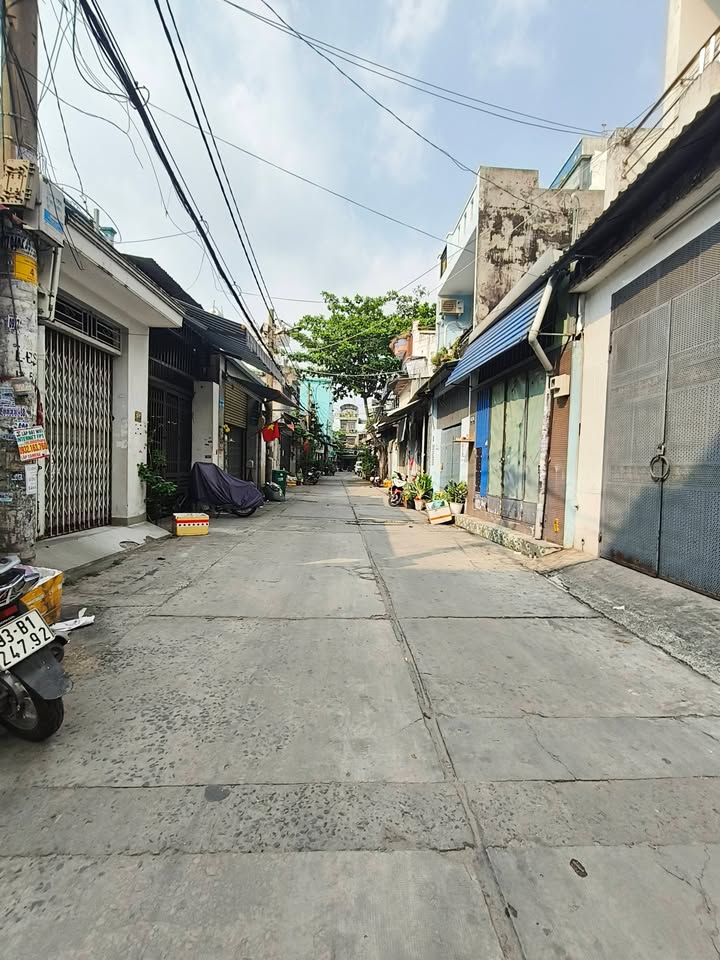 Nhà Phố MTKD Bình Tân 90m² Sát Chợ Gò Xoài - Mặt tiền kinh doanh