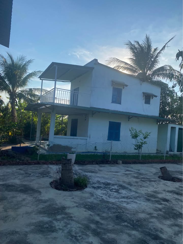 Nhà vườn Văn Hải, Phan Rang-Tháp Chàm 700m² giá 2 triệu - Nghỉ dưỡng lý tưởng!