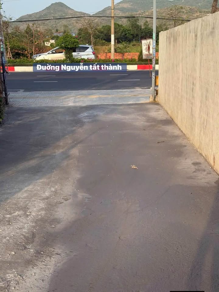 Đất nền Long Hải - Nguyễn Tất Thành 156m² Hướng Đông Nam - Sổ hồng full thổ cư