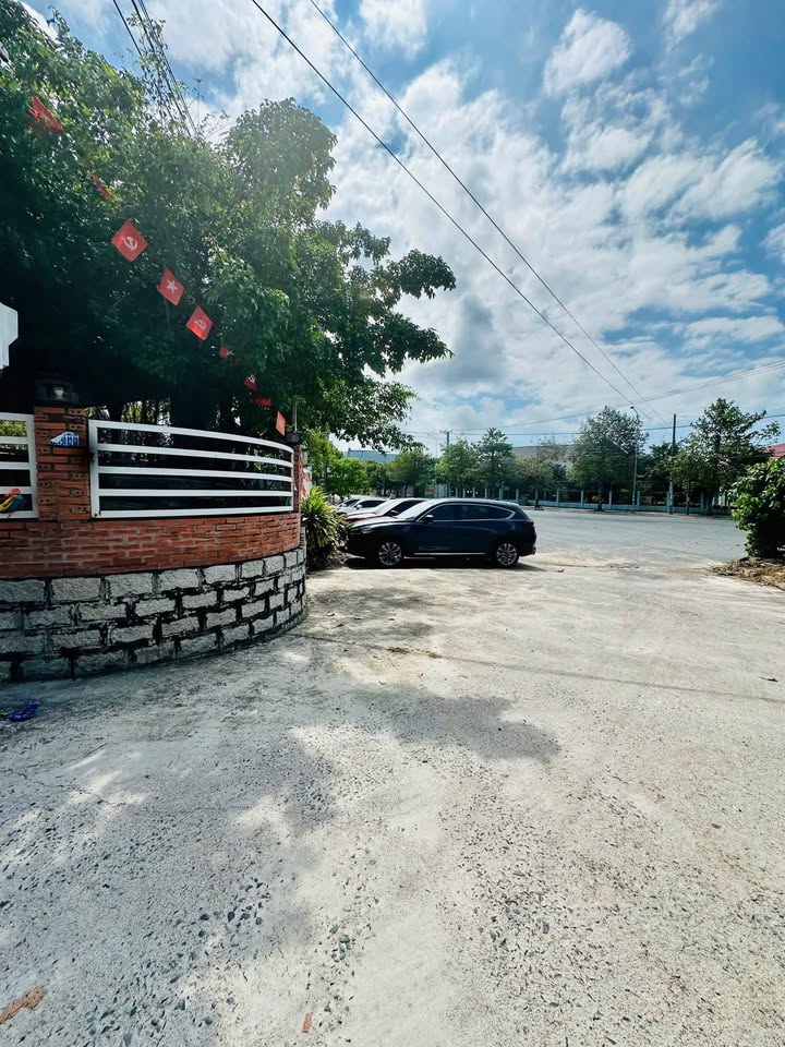 Đất Long Hải 500m² Đường 3/2 - Tặng Nhà Gỗ, Cây Cối - Giá 9.5 Tỷ