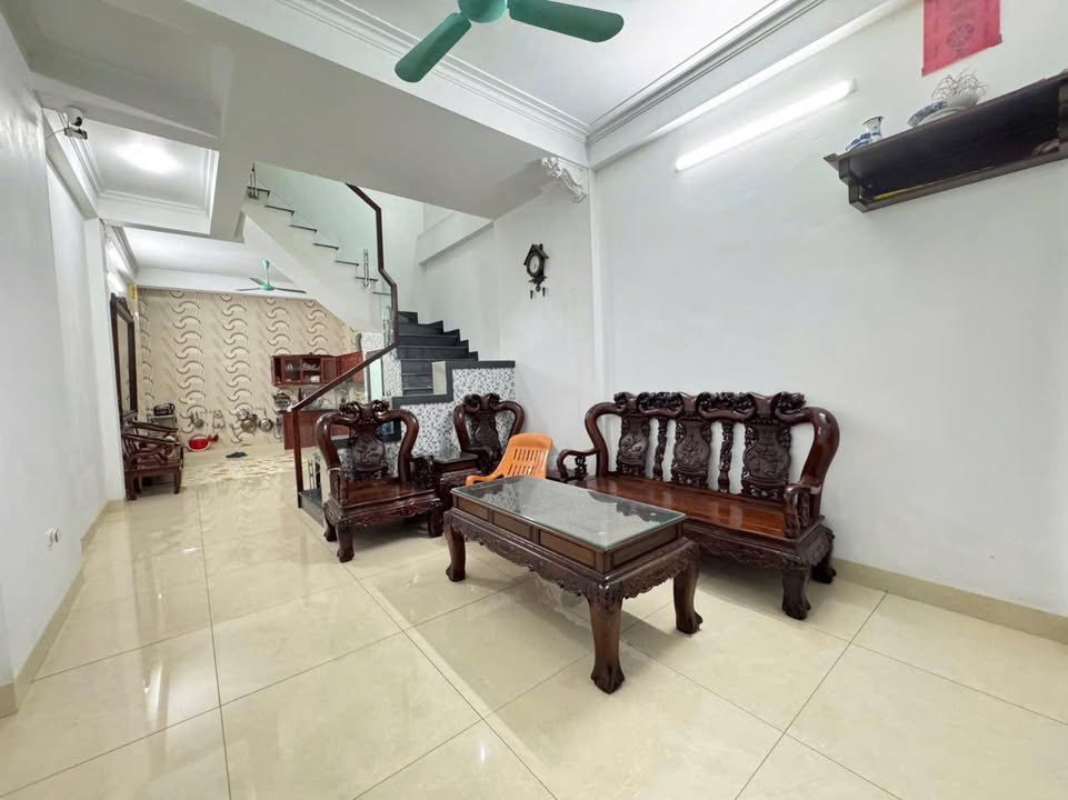 Bán nhà 2 tầng 63m² Đông Mỹ, Thanh Trì - Giá 5 tỷ, Sẵn Sàng Ở Ngay
