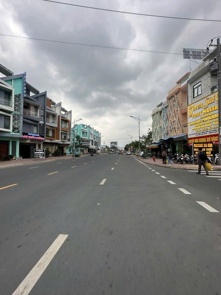 Nhà 1 Trệt 2 Lầu Mặt Tiền Đường Tiền, Trà Vinh - 79m² Giá 6.5 Tỷ