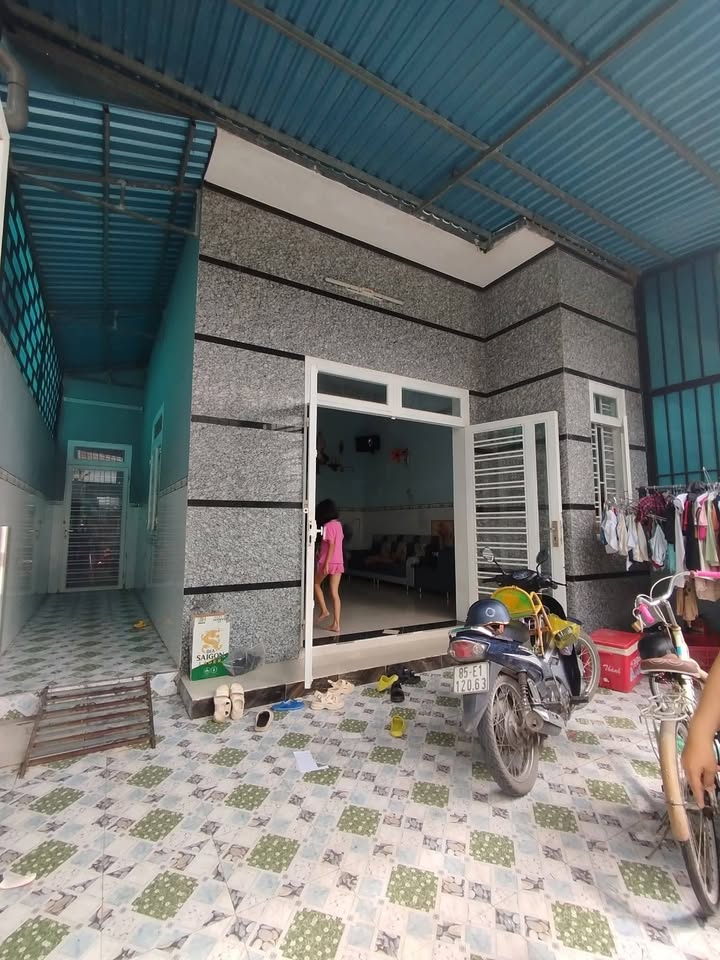 Nhà Thạnh Phú Vĩnh Cửu 124m² Sổ Riêng - Giá 1.8 Tỷ, Gần Chợ, Xe Hơi