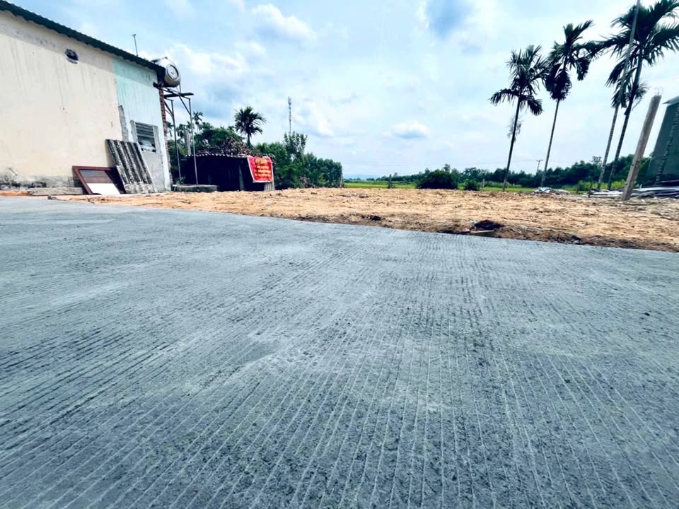 Đất nền Hẻm Hoàng Văn Thụ 180m² - Sổ đỏ chính chủ!