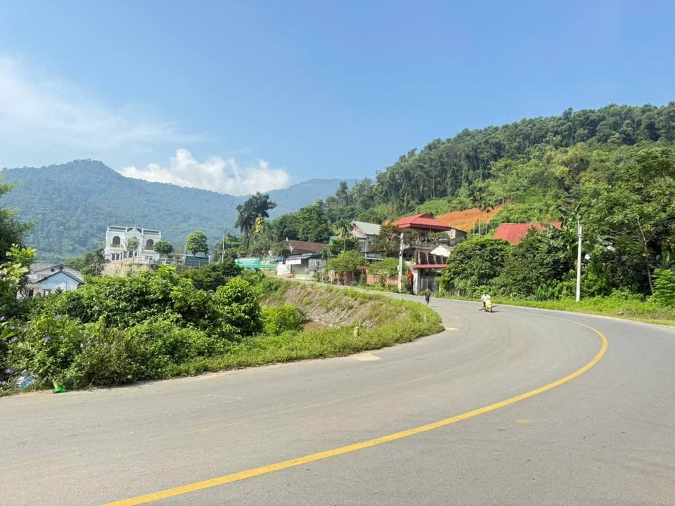 Đất Nền Ba Vì 980m² - View Đồi, Sổ Đỏ Chính Chủ!