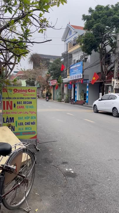 Nhà nguyên căn Đông La, Hoài Đức 140m² - Ô tô vào tận nhà!