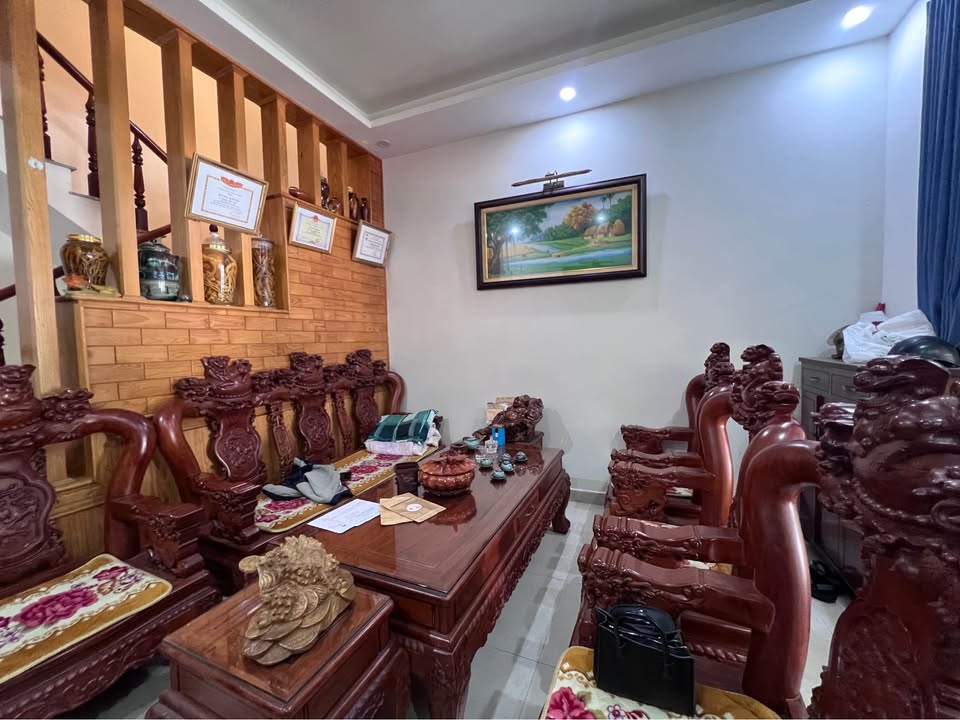 Nhà Phố Đà Lạt 94.5m² - 2 Mặt Tiền Kinh Doanh Vàng!